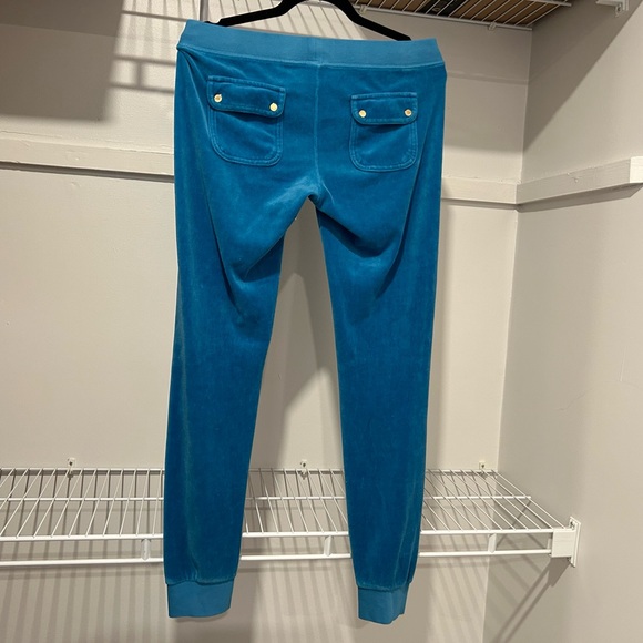 Juicy Couture Women’s Plush Velour Tracksuit Pant and Oversized Hoodie - Used - Picture 5 of 7